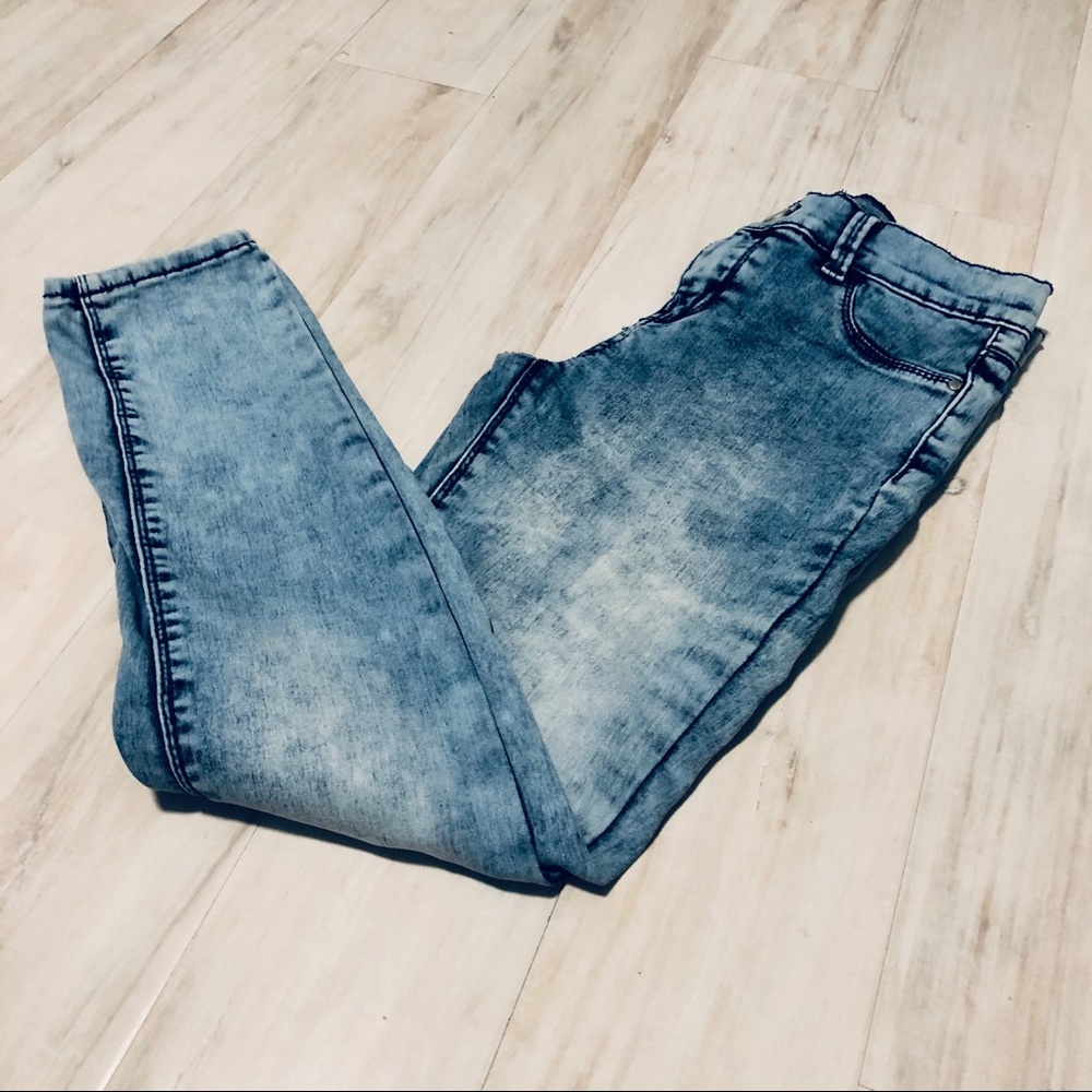 12 Jordache Girls Super Skinny Jeans - Medium wash